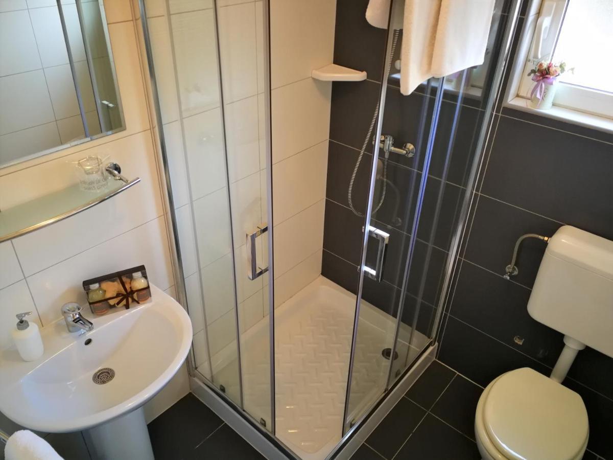 Apartments Bilic With Garden & Swimming Pool - 50M From The Beach Pjescana Uvala Ngoại thất bức ảnh