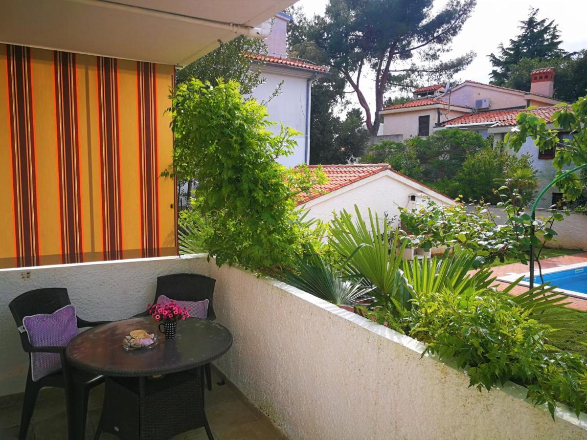 Apartments Bilic With Garden & Swimming Pool - 50M From The Beach Pjescana Uvala Ngoại thất bức ảnh