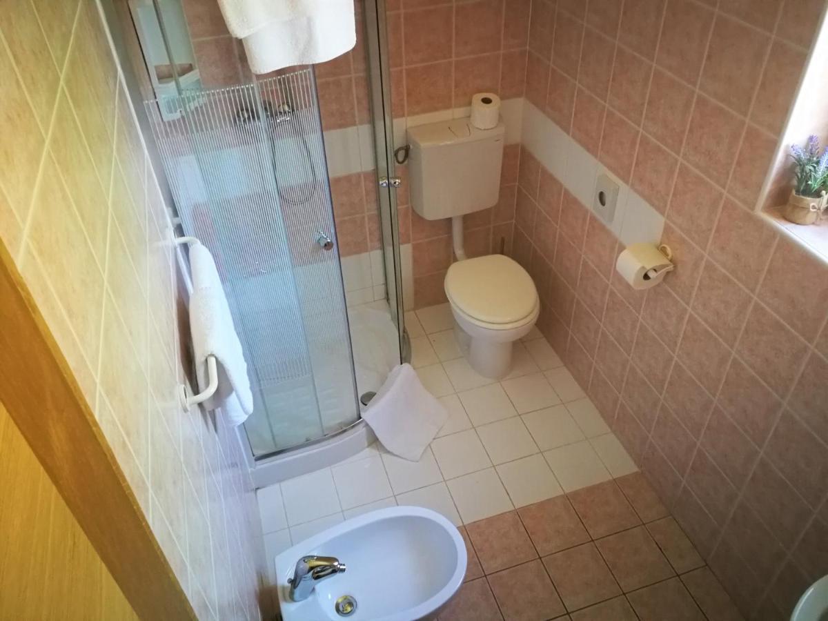 Apartments Bilic With Garden & Swimming Pool - 50M From The Beach Pjescana Uvala Ngoại thất bức ảnh